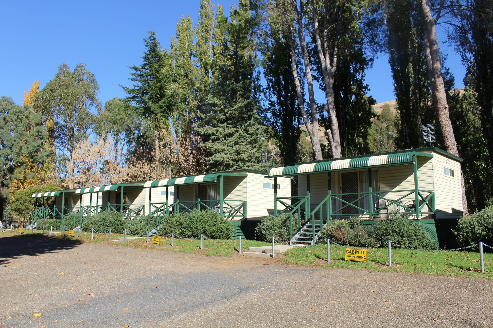 Gundagai Cabins & Tourist Park Buitenkant foto