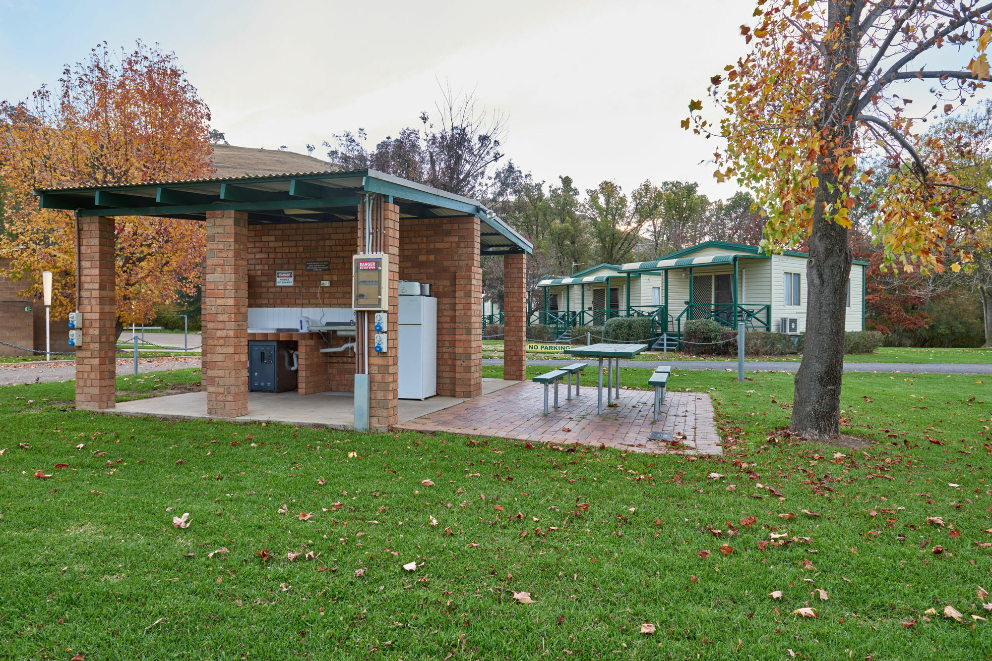 Gundagai Cabins & Tourist Park Buitenkant foto